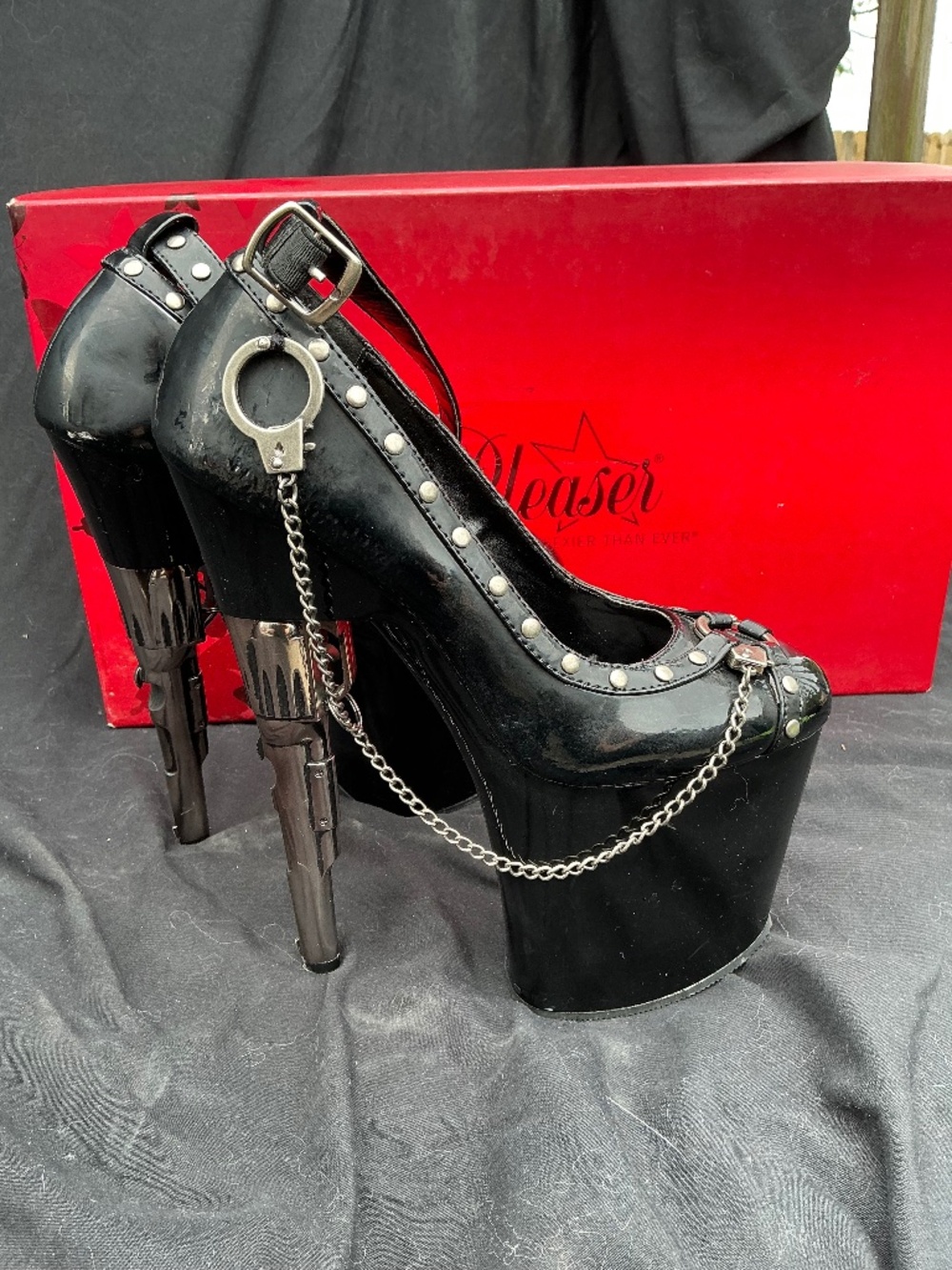 Pleaser heels